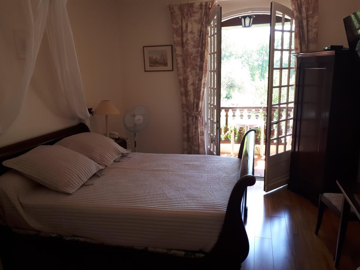 Auberge de L'Étang Bleu Vieux-Mareuil Esterno foto